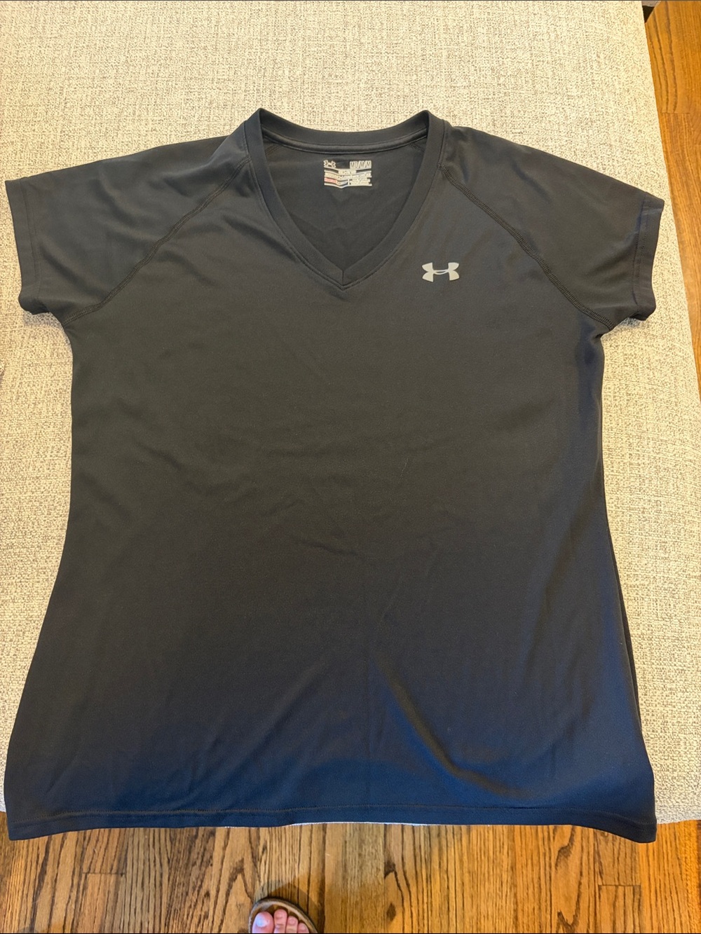 Under Armour Black V-Neck Short Sleeve Performance Tee